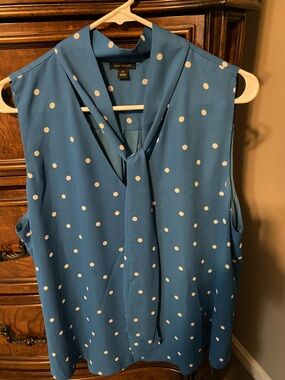 Ann Taylor sleeveless blouse polka dot neck tie bow